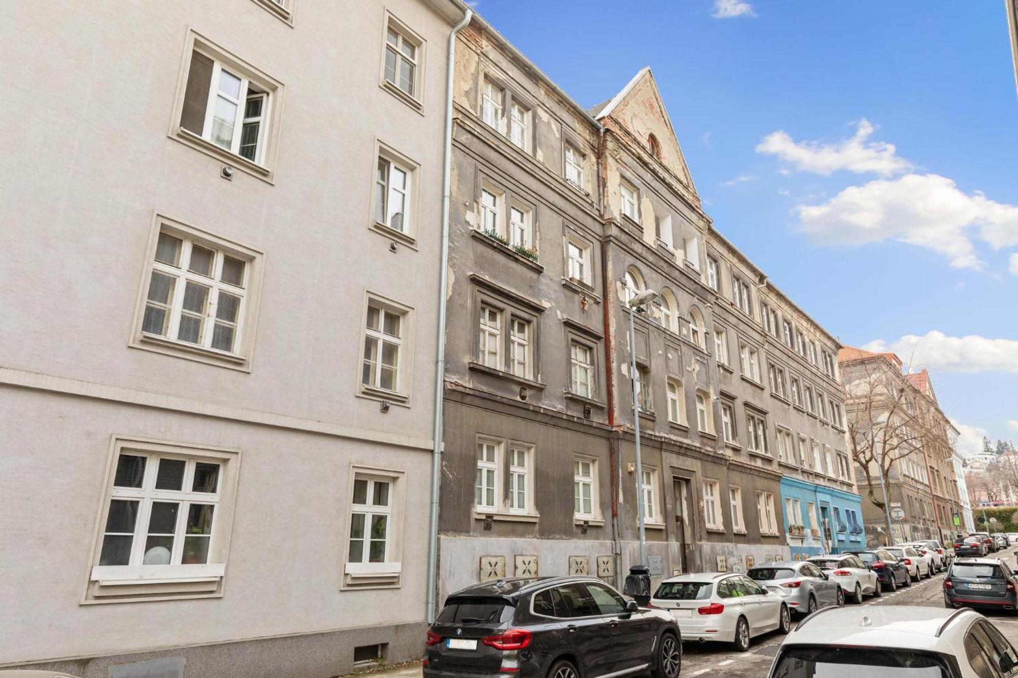 ברטיסלאבה Air Conditioned Apartment 5 Min To Railway Station - Old Town מראה חיצוני תמונה
